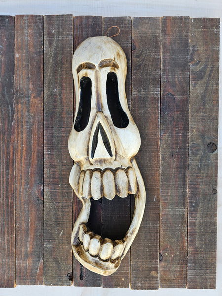 Skull Tiki mask wall decor