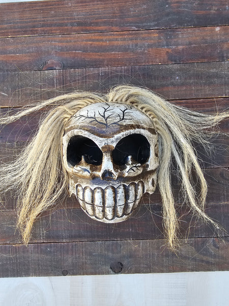 Skull Tiki mask wall decor